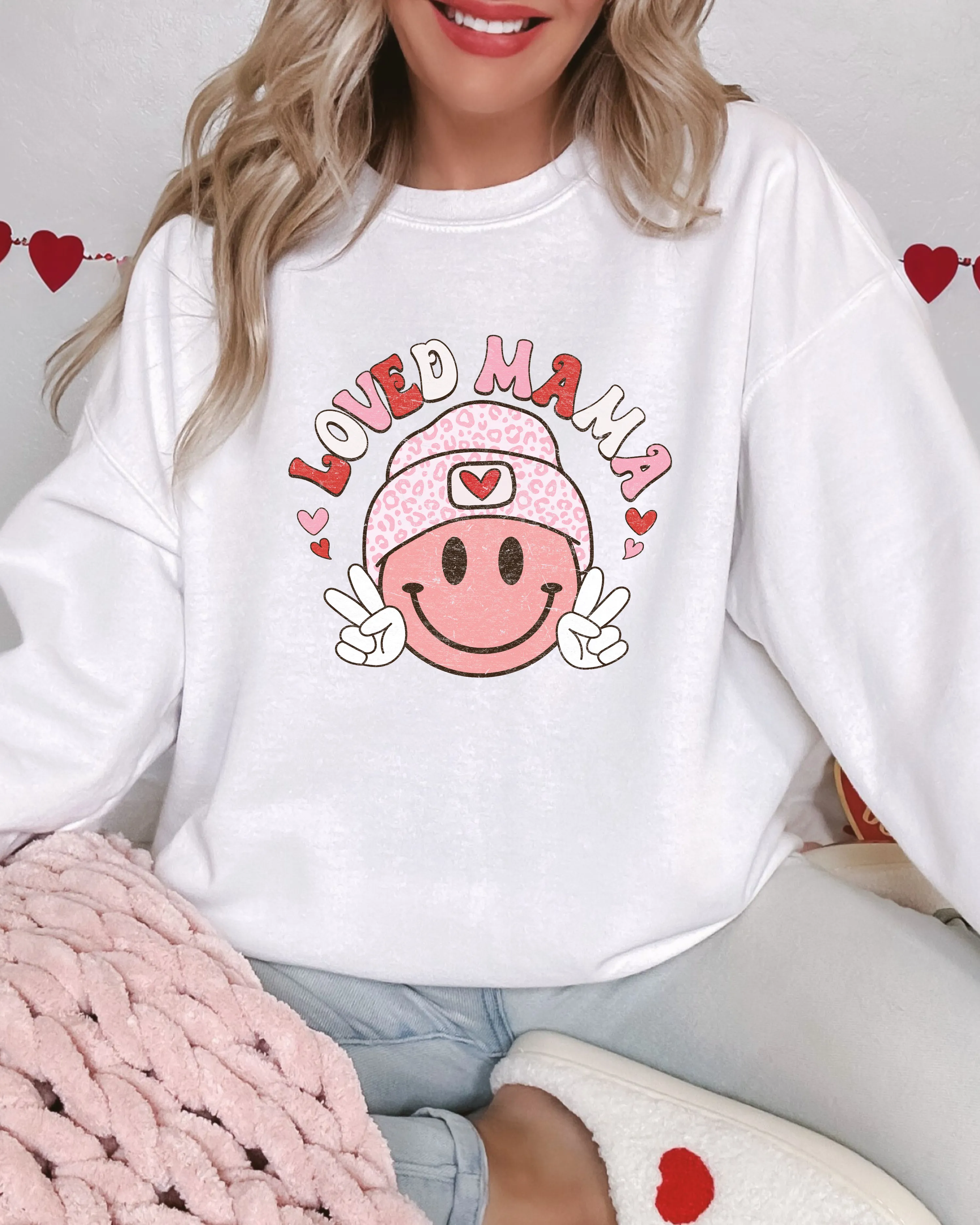 LOVED MAMA!! SWEATSHIRT